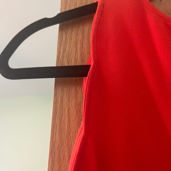 Vince Camuto Dark Coral Scallop Hem Shift Dress - Picture 4 of 6